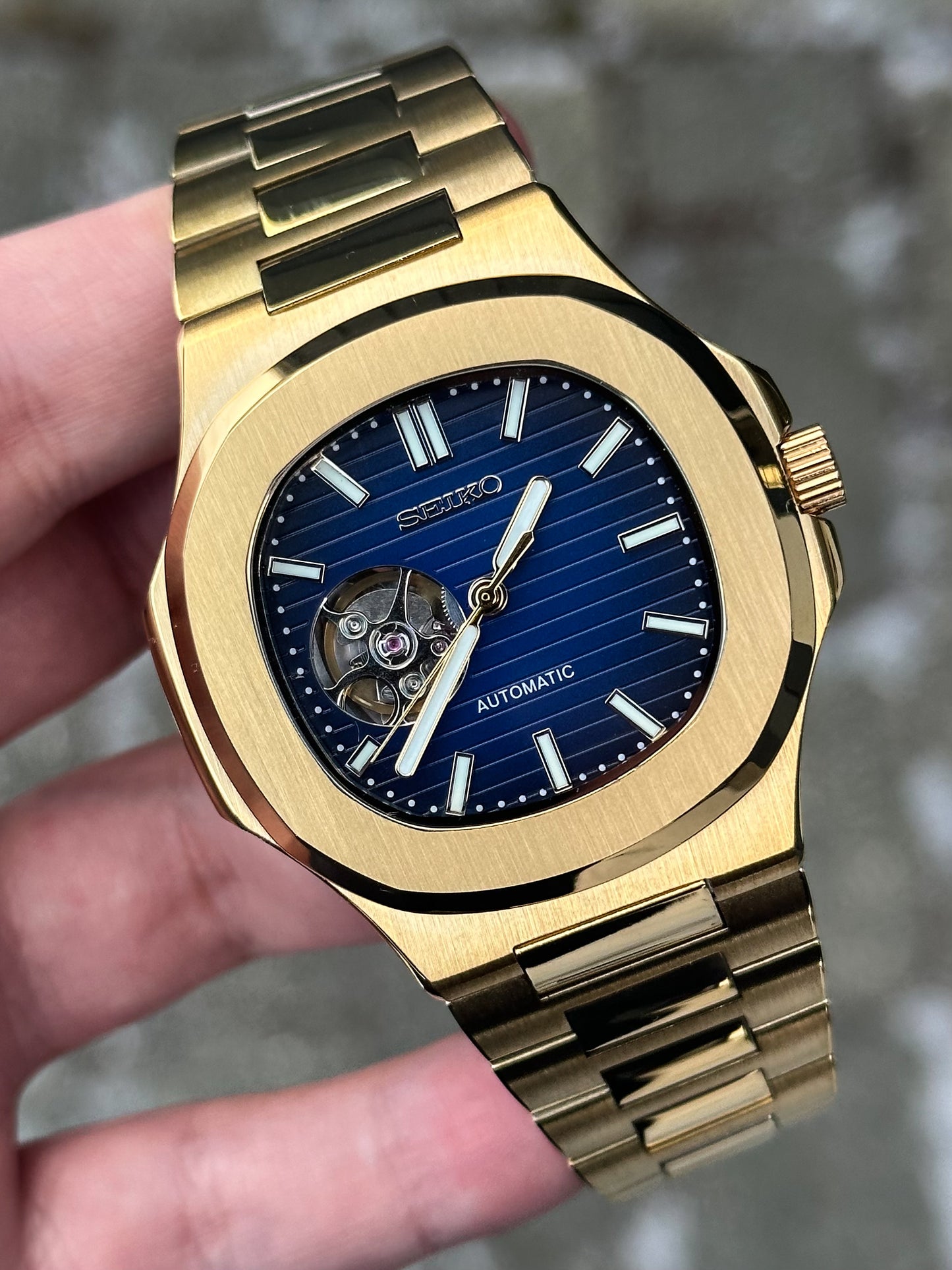 Gold "Open Heart" Nautilus Mod