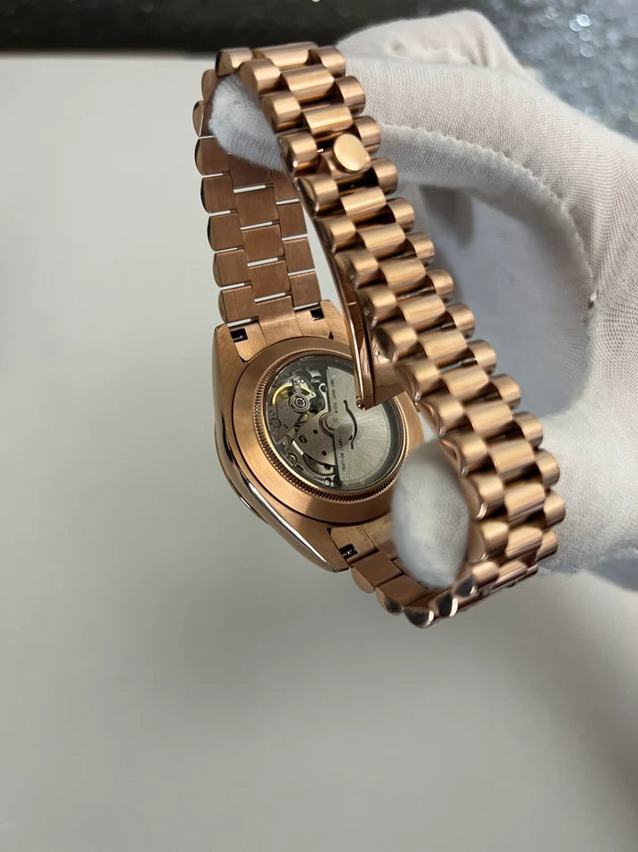 Rosegold "Black Dial" Day-Date Mod