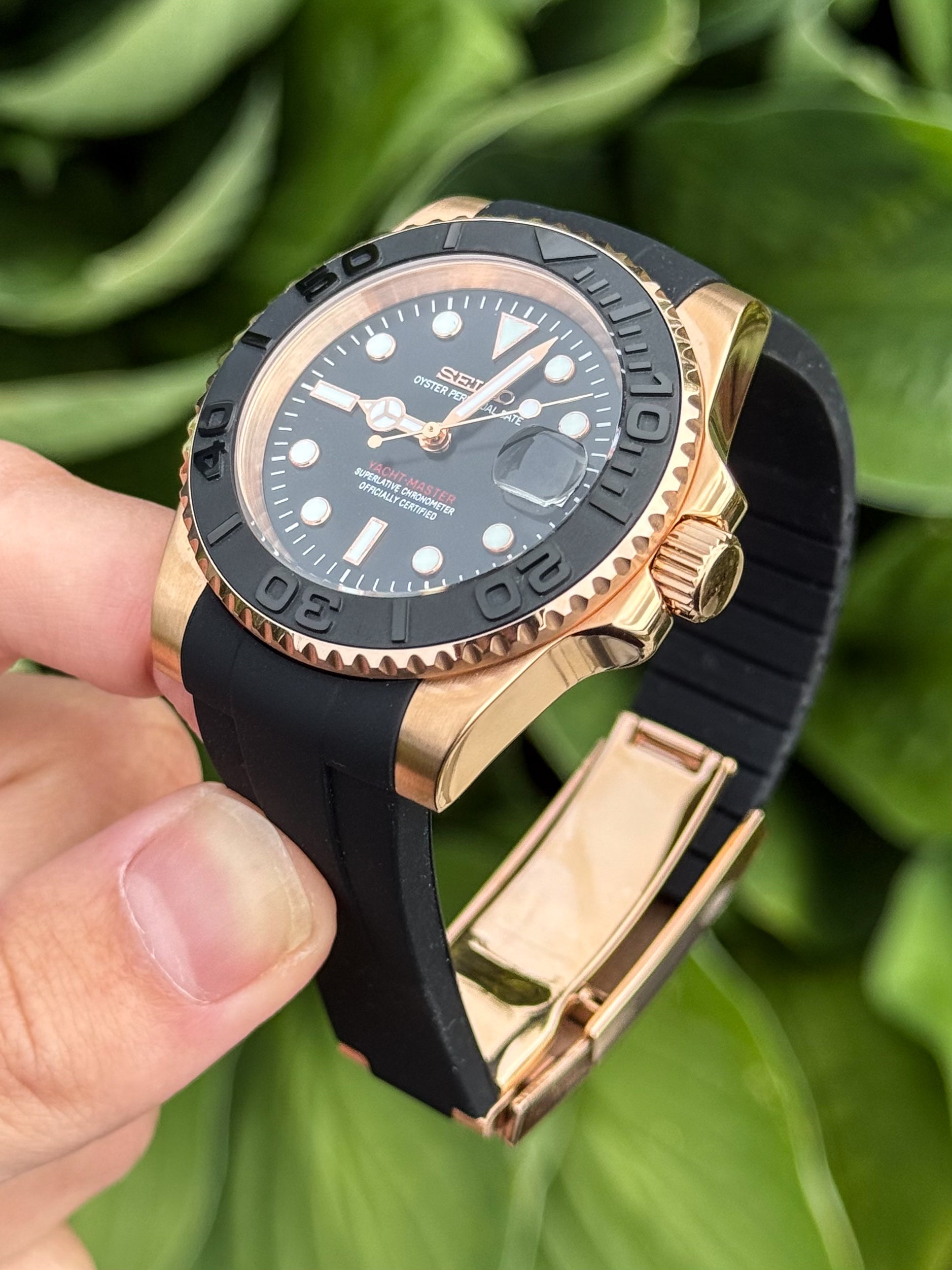 Rosegold Yacht-Master ’Rubber’ Mod