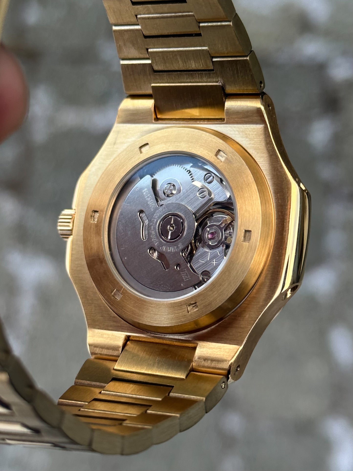 Gold "Open Heart" Nautilus Mod
