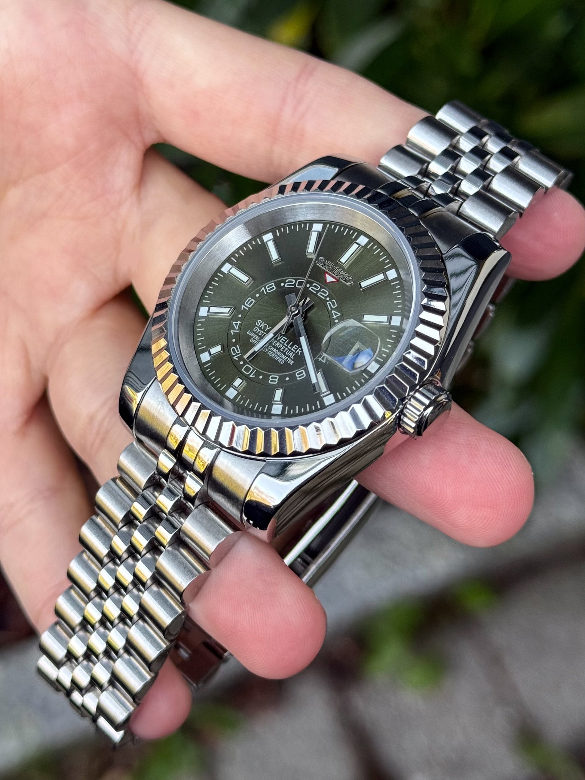 ’Olive Dial’ Sky Dweller Mod