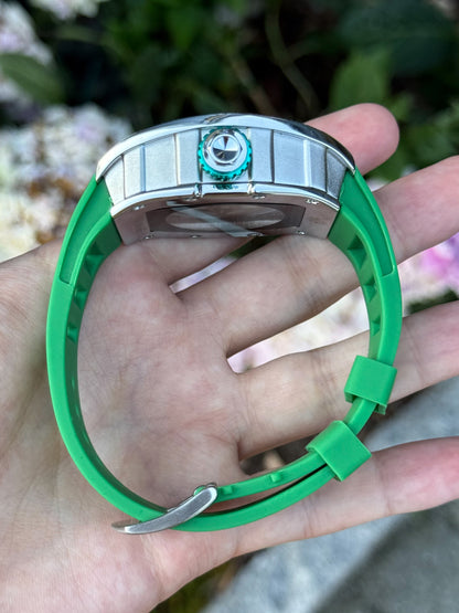 (På lager) Titan – Emerald