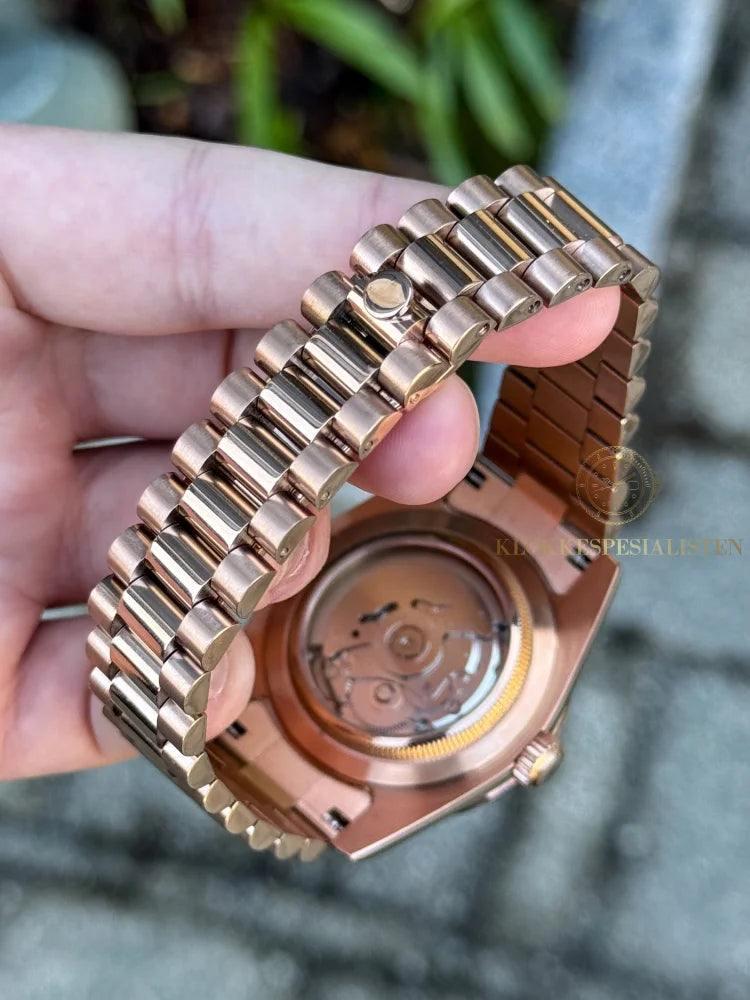 ’Olive Arabic’ Diamond President Mod