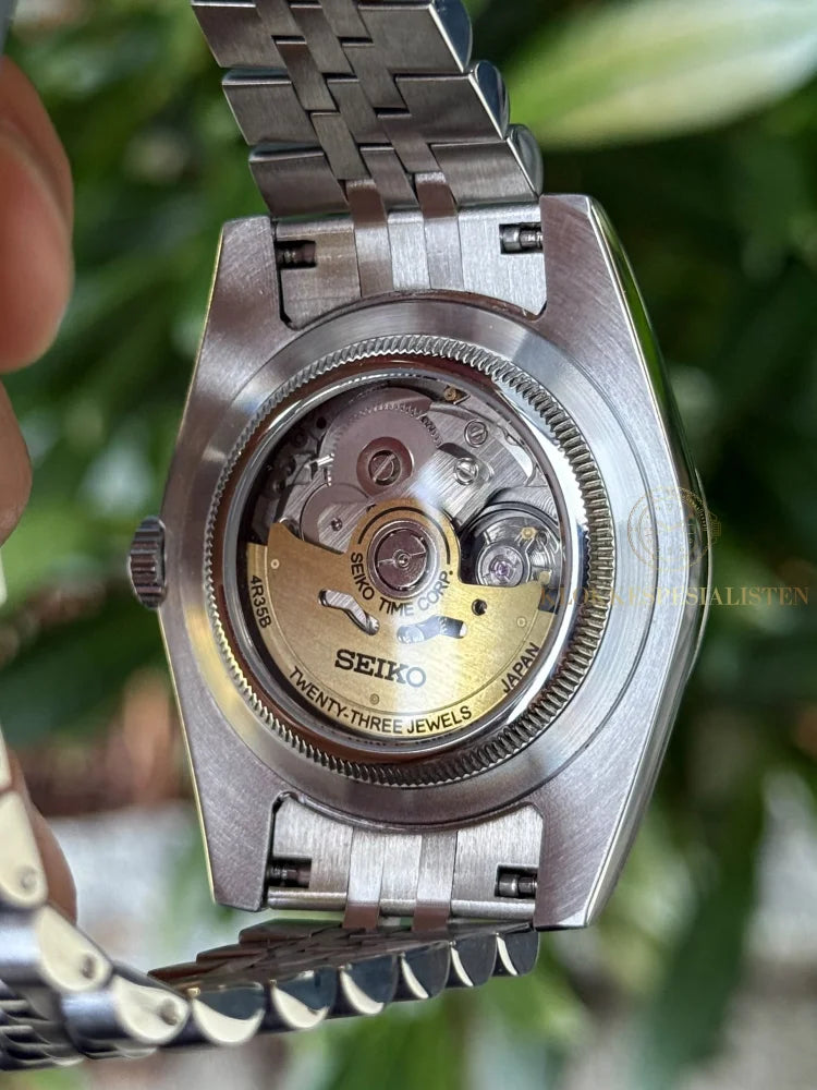 ’Olive Dial’ Sky Dweller Mod